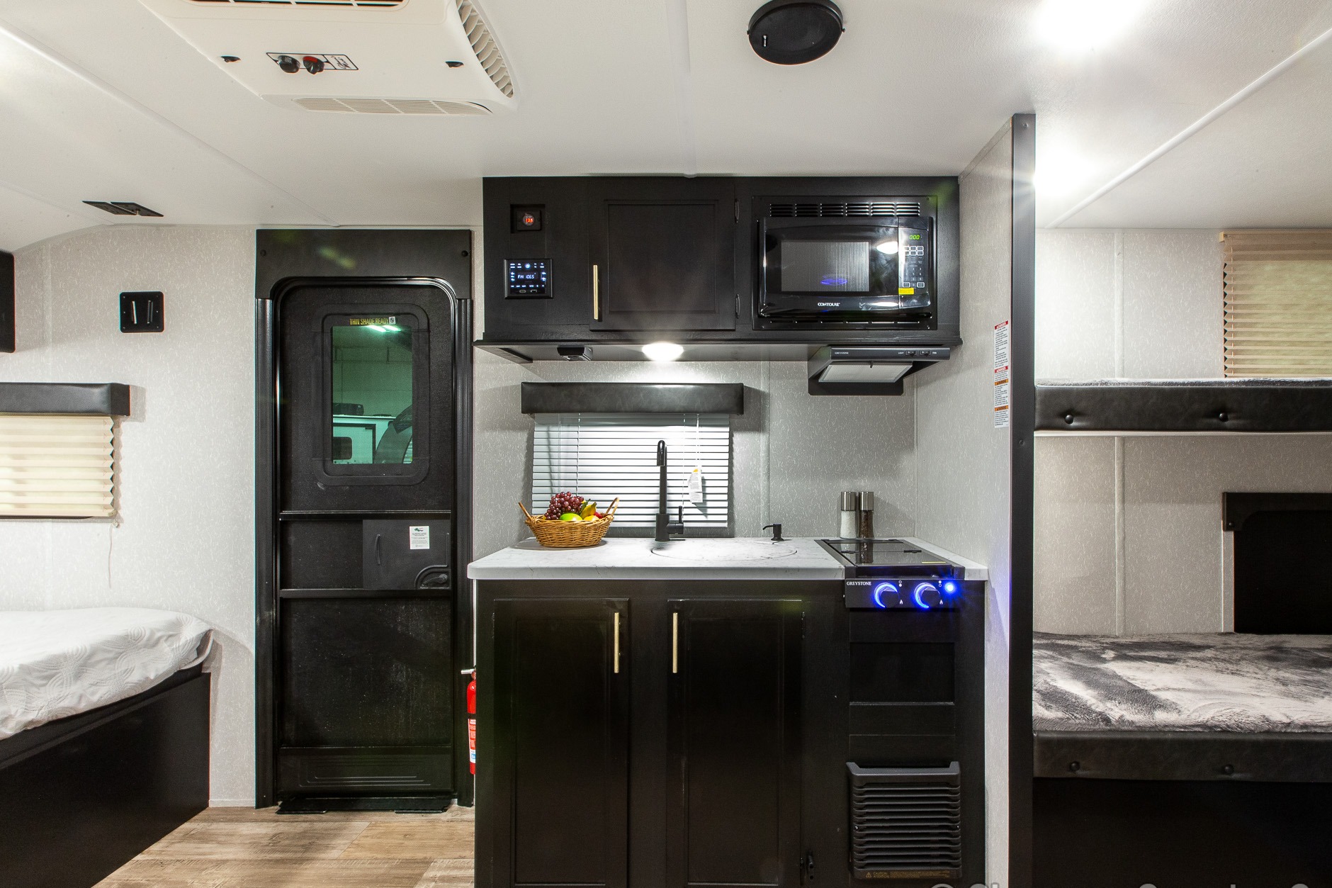 JEFF's Cherokee  Wolf Pup 17JG Travel Trailer