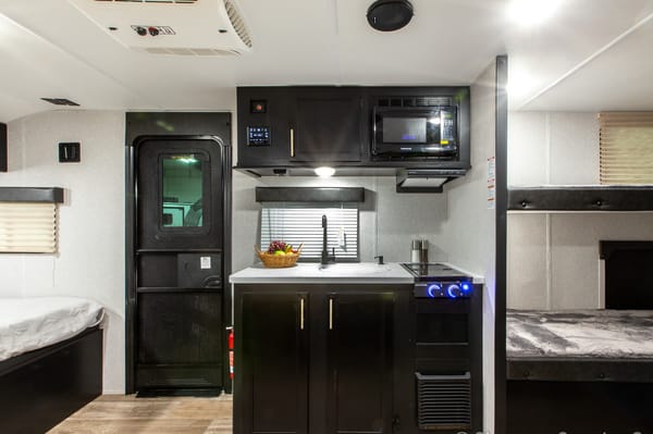 JEFF's Cherokee Wolf Pup 17JG Travel Trailer