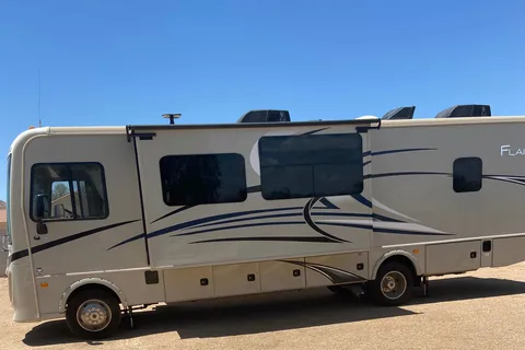 Karen's  Fleetwood Flair Class A