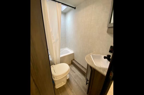Karly's Super stunning new RV