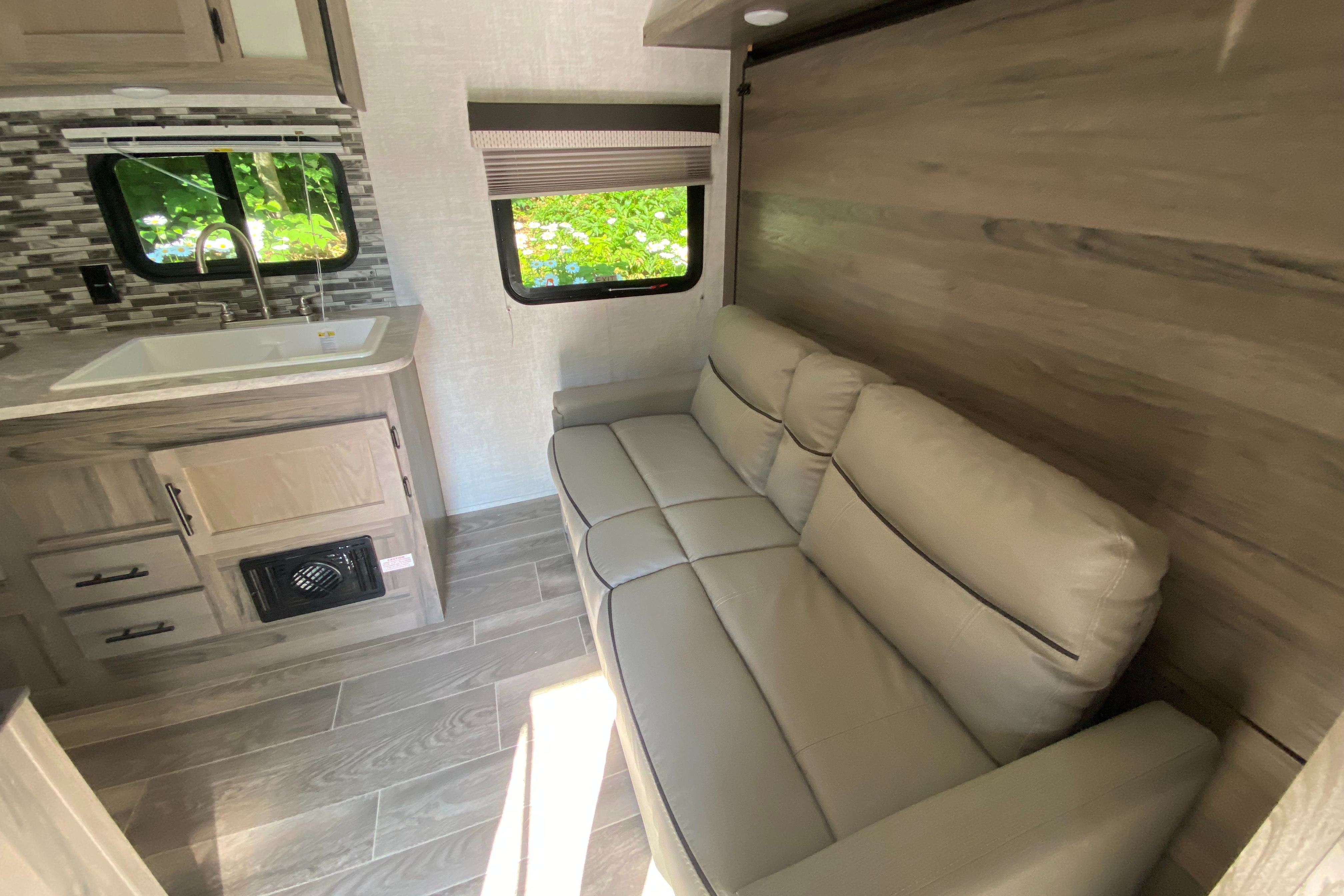 Karly's Super stunning new RV 