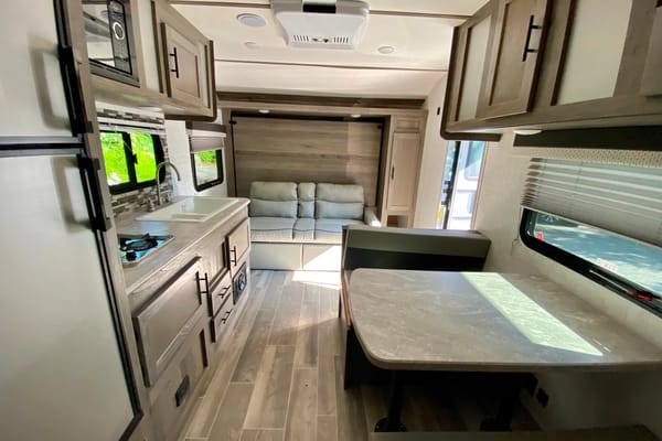 Karly's Super stunning new RV
