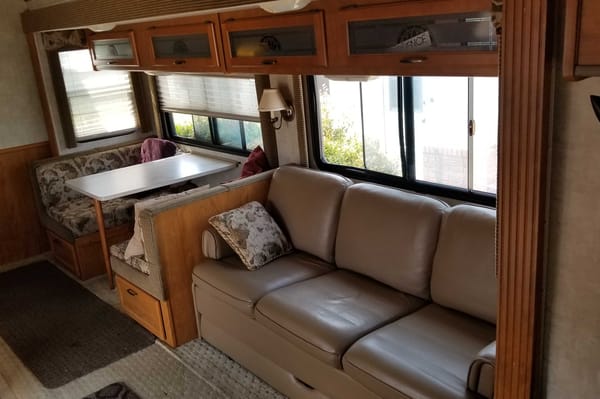 Fleetwood Flair Class A Bus
