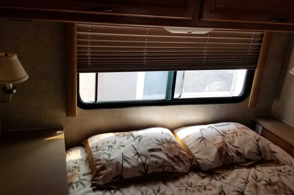 Fleetwood Flair Class A Bus