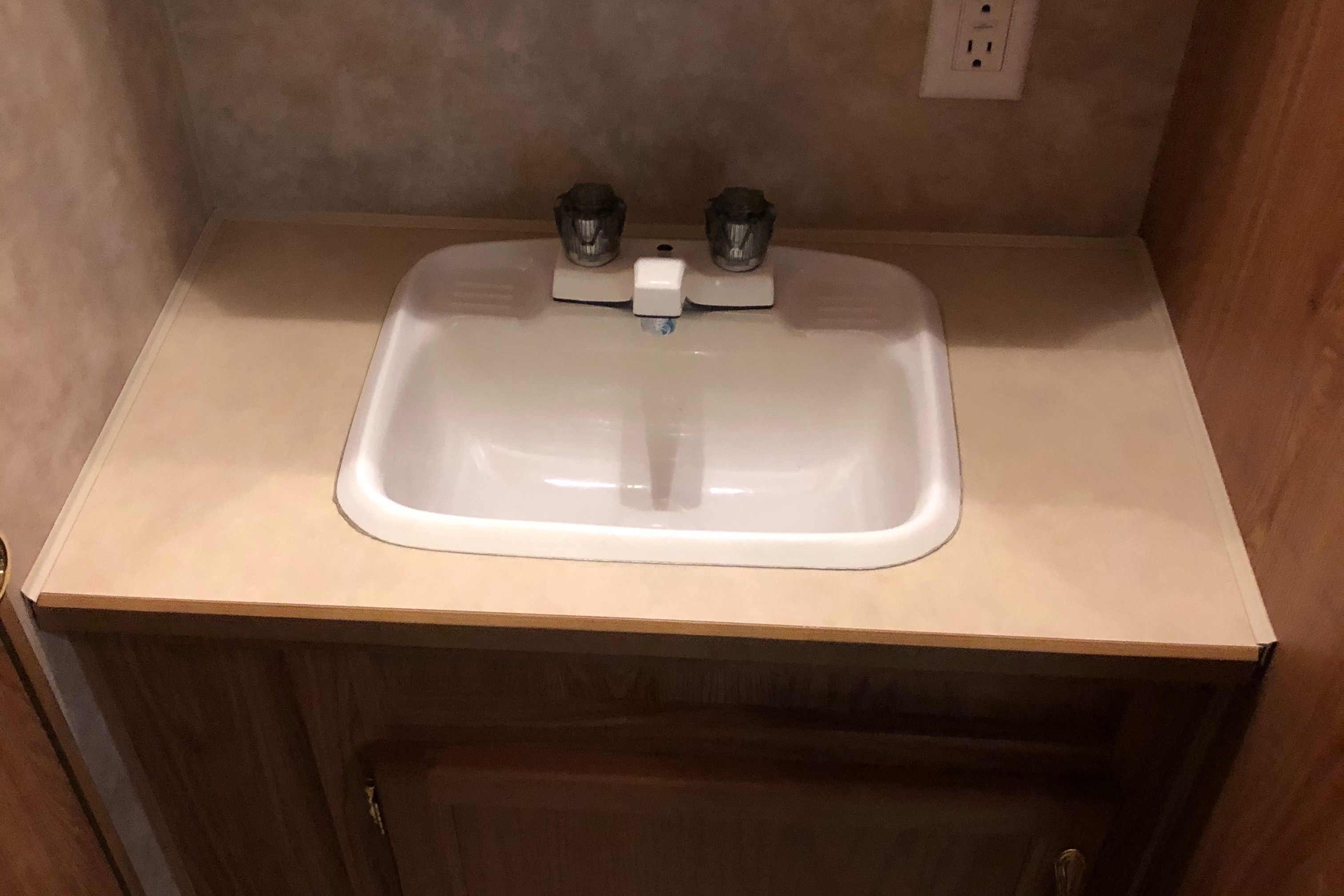 Trent's Jayco Jay Flight 27' Travel Trailer