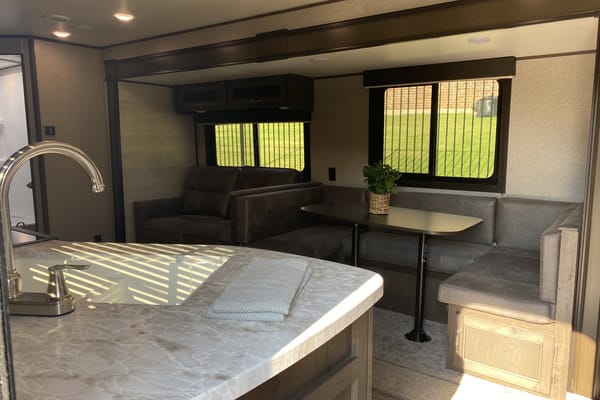 Great American RV's Jayco Jay Flight SLX 284BHS
