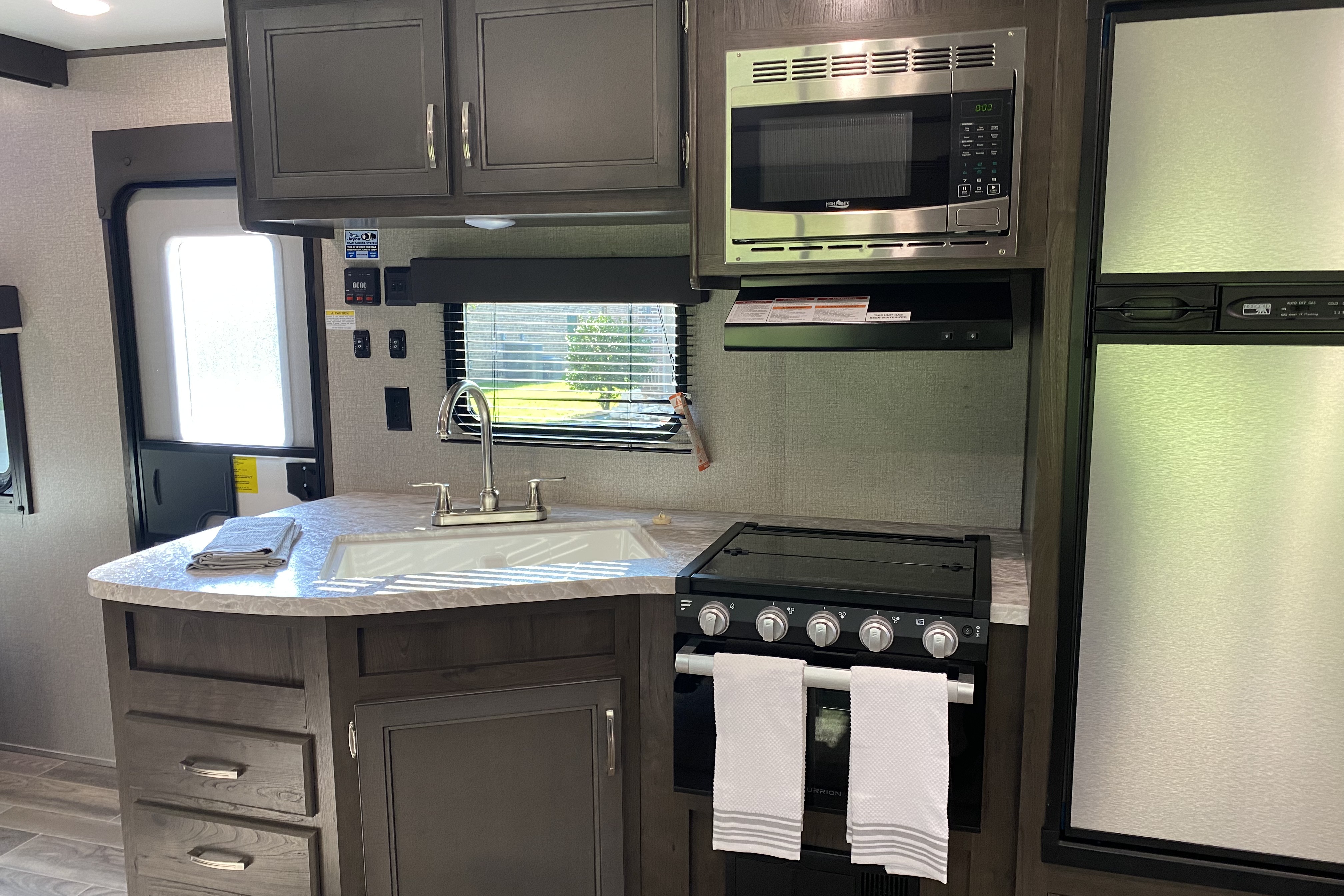 Great American RV's Jayco Jay Flight SLX 284BHS