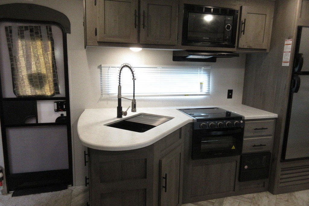 [19] Stress Free RVs - 2021 - XL Bunkhouse Springdale luxury