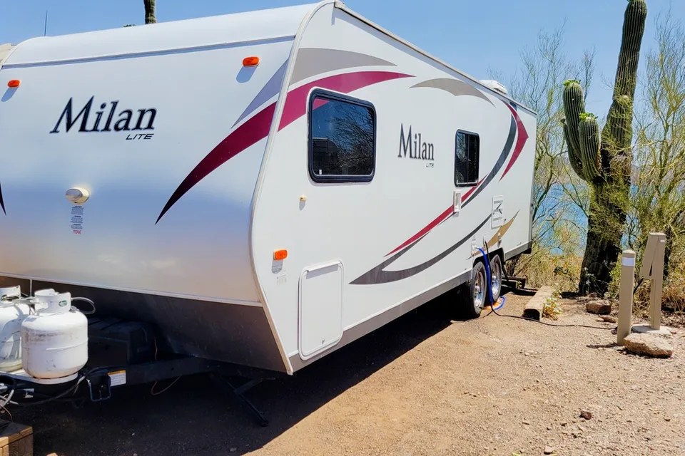 Eclipse 24' Milan includes Generator, payment options