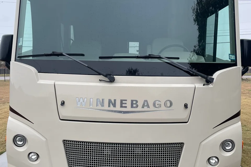 Winnebago  sun star 29 v