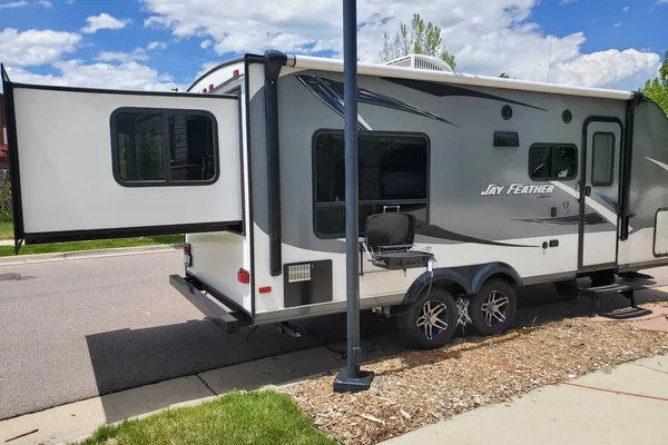 2016 Jayco x213 Travel Trailer