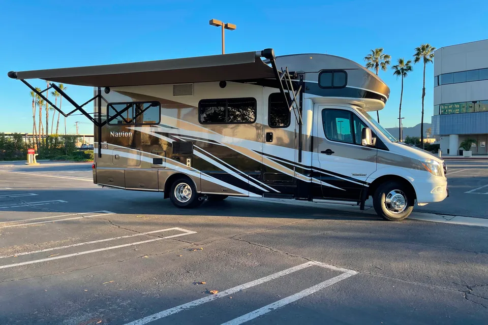  2016 Itasca Navion 24J A&H DIRECT RV RENTALS