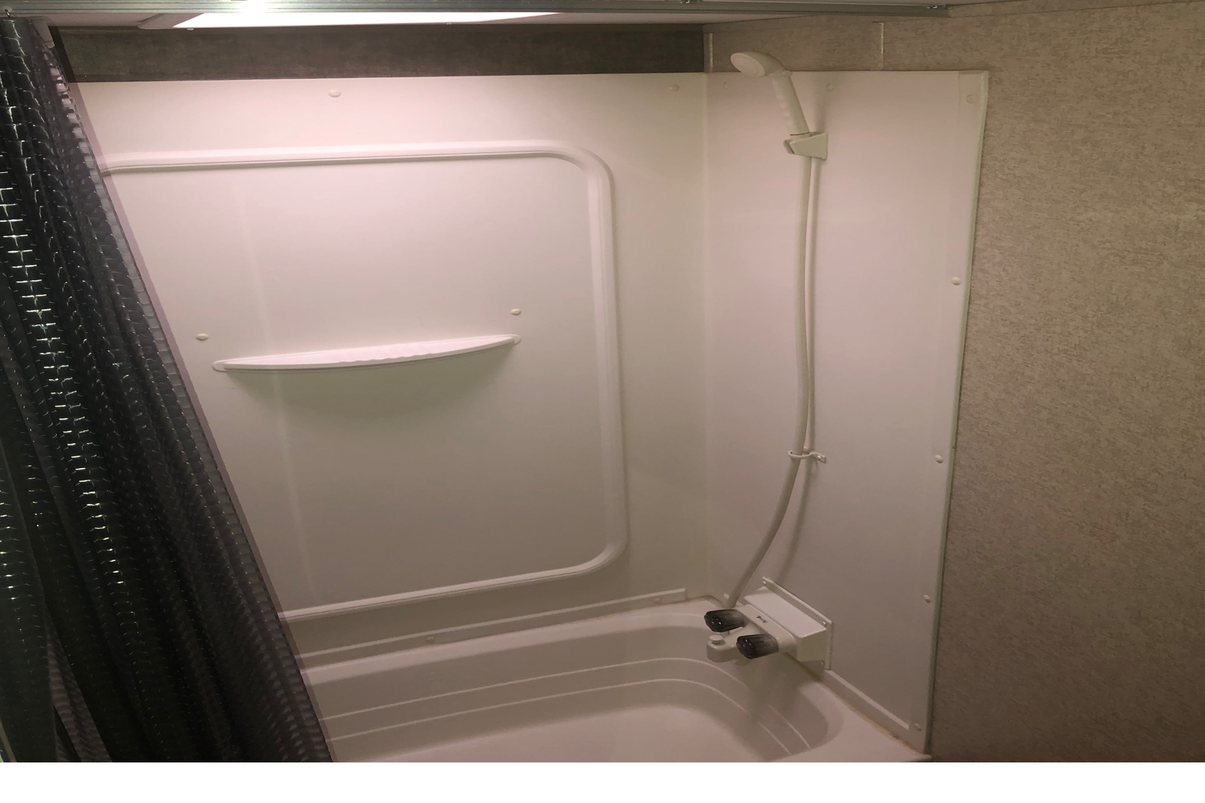Robert 's Heartland Prowler Lynx Travel Trailer