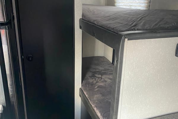 Marc-Antoine Forest River Wolf Pup 16 BHS Roulotte