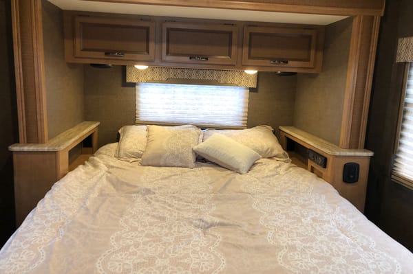 Memory Builder Thor Motor Coach Vegas Class A 25.2