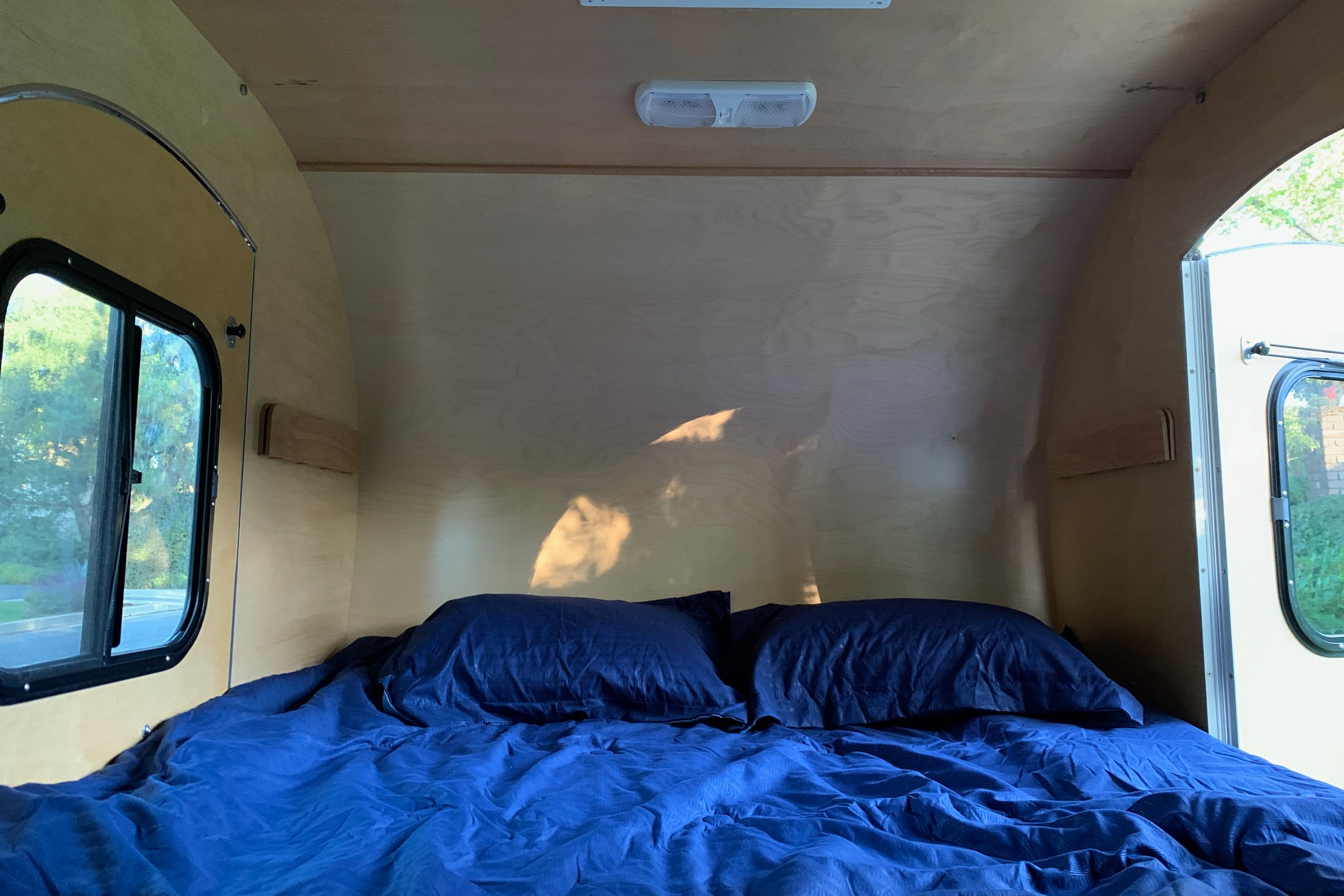 Retro Style Teardrop Camper Trailer (Santa Cruz area)