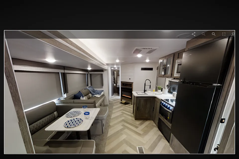 *The Comfy* 2021 Forest River RV Salem: Sleeps 10