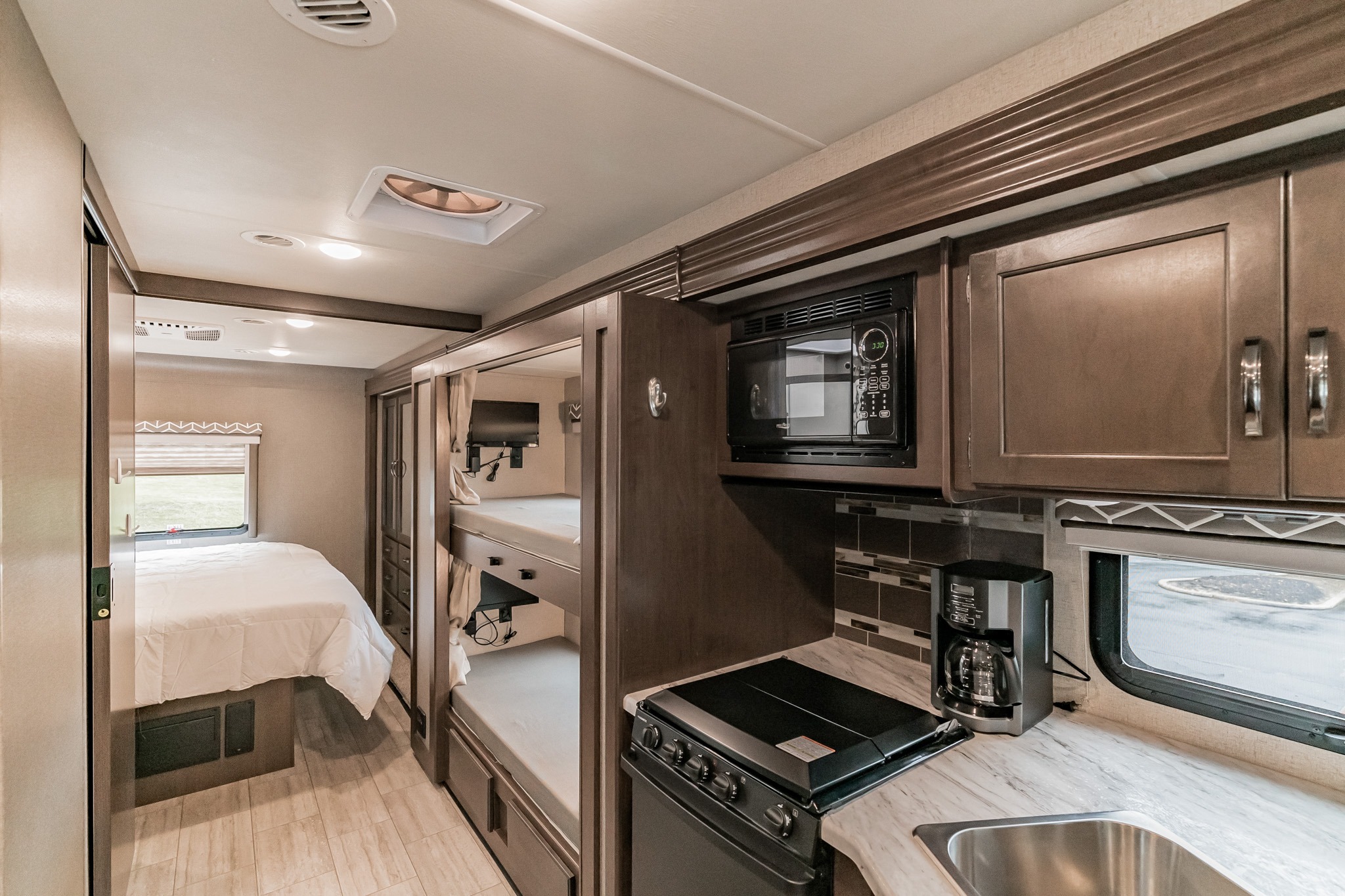 RV Goldie Thor Motor Coach Freedom Elite Class A