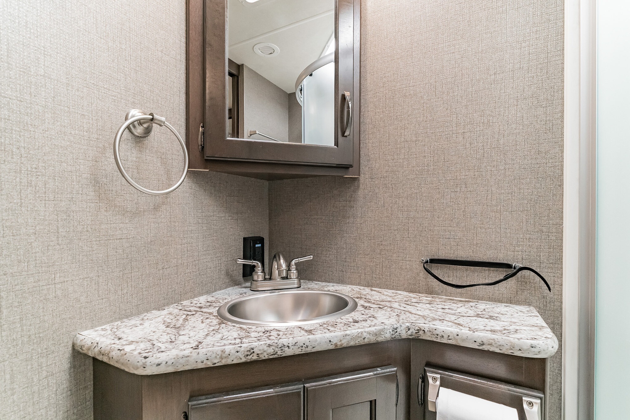 RV Goldie Thor Motor Coach Freedom Elite Class A