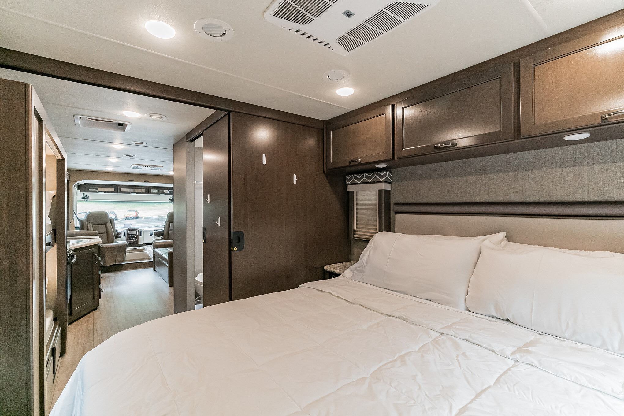 RV Goldie Thor Motor Coach Freedom Elite Class A
