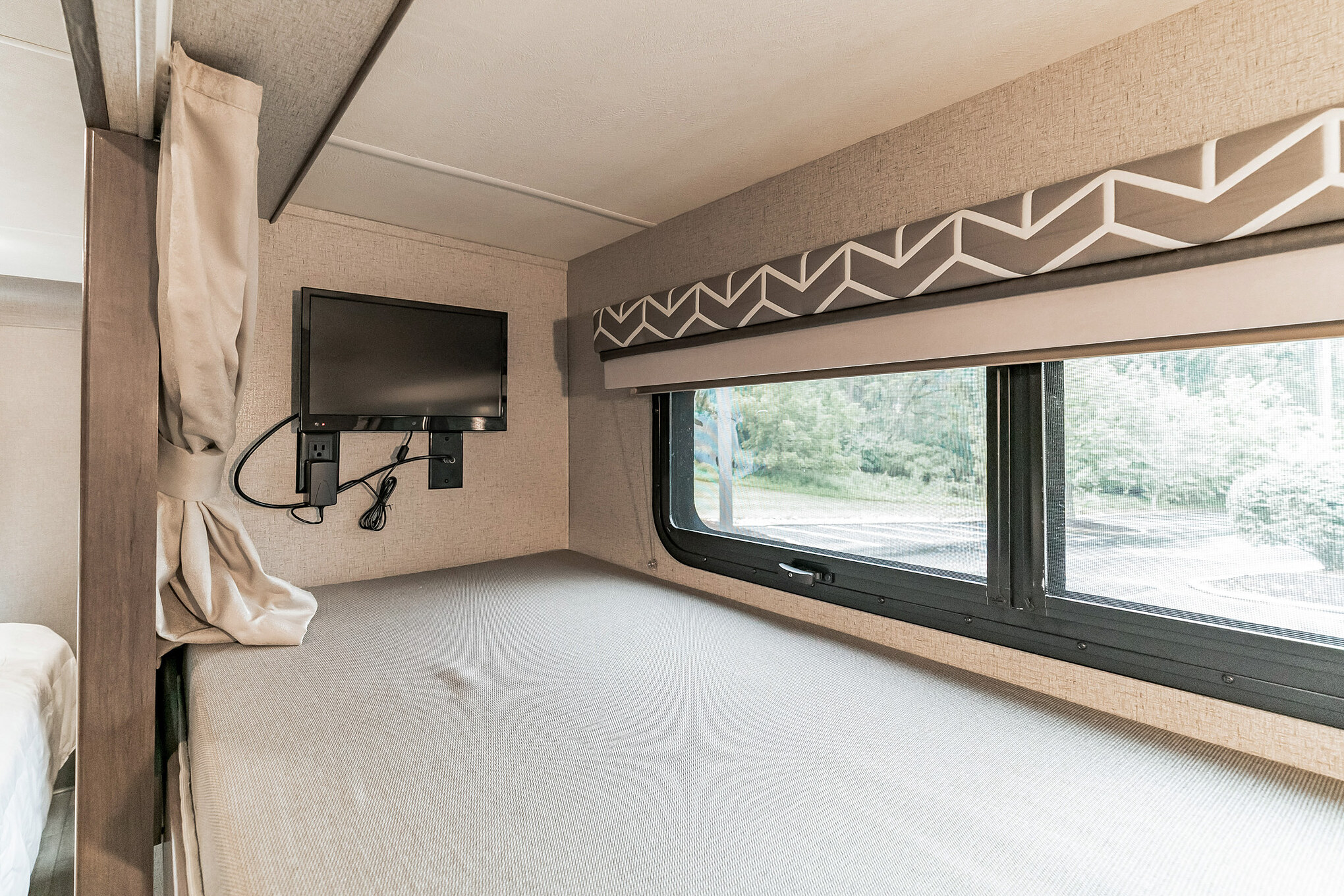 RV Goldie Thor Motor Coach Freedom Elite Class A