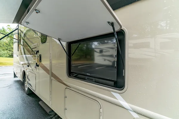 RV Goldie Thor Motor Coach Freedom Elite Class A