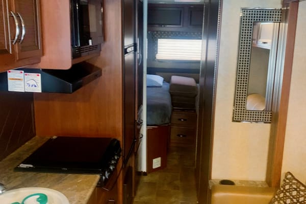 “Getaway” 2016 Thor Axis 24.1 Class A crossover to Class C
