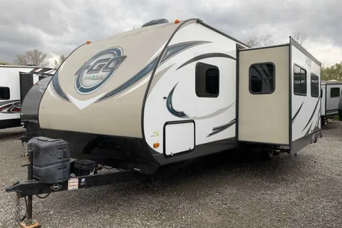 Jeremy 's Igo 28bhs Travel Trailer