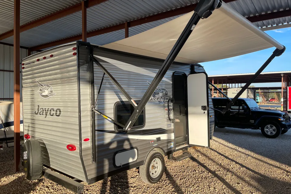 The Little Giant! Jayco 154BH