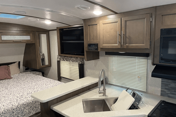 Tom and Christine's Keystone Cougar Travel Trailer