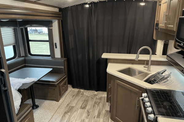 Tom and Christine's Keystone Cougar Travel Trailer