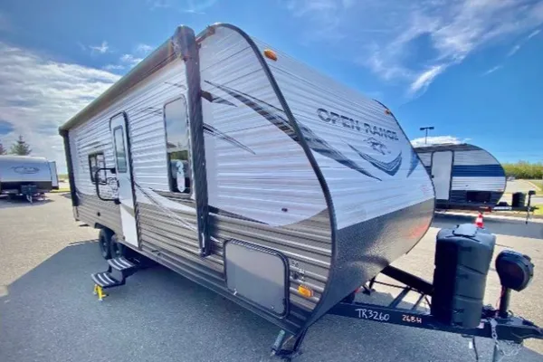 Ranger 2 - Great family layout - Modern Décor With Double Bunks!!