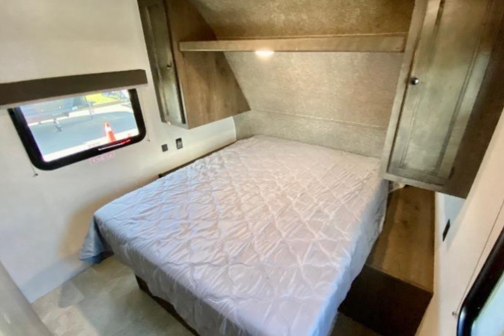 Ranger 2 - Great family layout - Modern Décor With Double Bunks!!