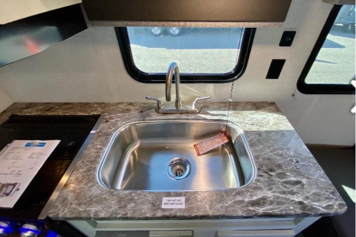 Ranger 2 - Great family layout - Modern Décor With Double Bunks!!