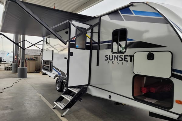 2021 Sunset Trail 242BH