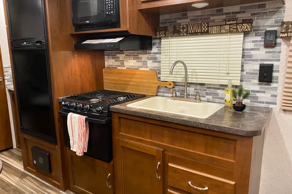 3 Sisters Travel Trailers