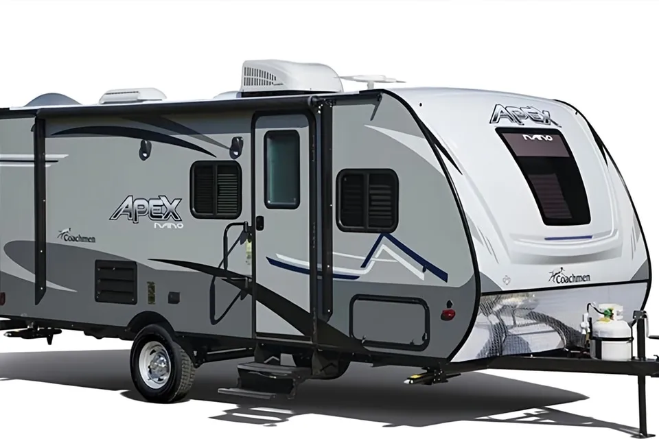 *Riggie Smalls* - Apex Nano 208BHS Travel Trailer
