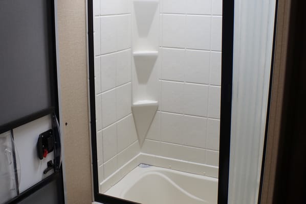2014 Viewfinder 28BHSS Travel Trailer