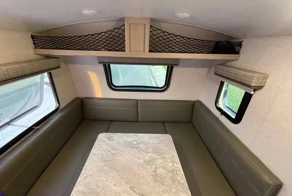 Joseph's Flagstaff E Pro 16 BH Travel Trailer