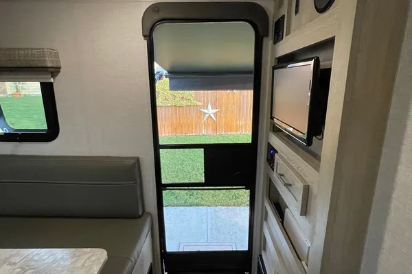 Joseph's Flagstaff E Pro 16 BH Travel Trailer