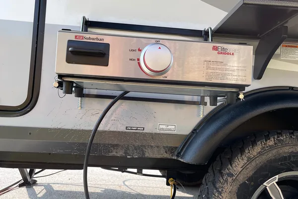 Joseph's Flagstaff E Pro 16 BH Travel Trailer