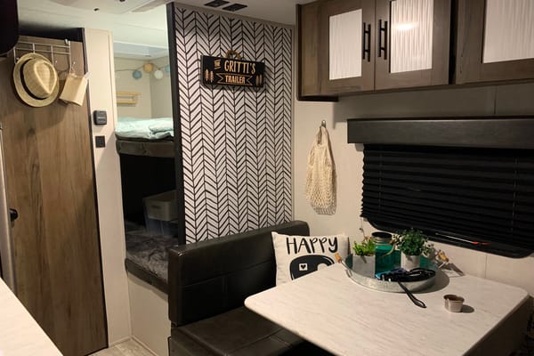 Summer home on wheels! Compact and Cozy RV, perfect for your family.