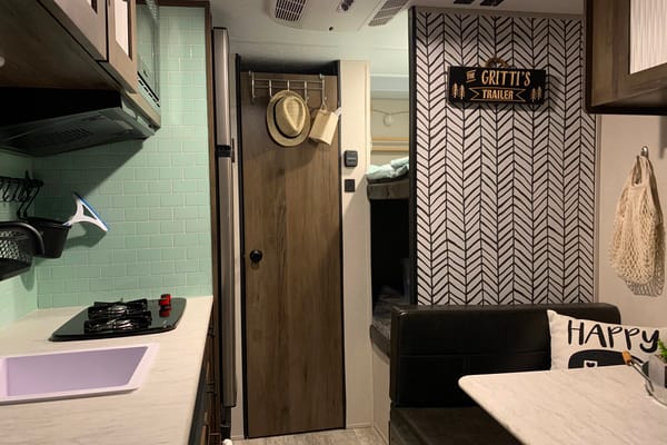 Summer home on wheels! Compact and Cozy RV, perfect for your family.