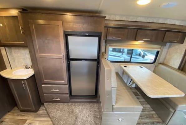Bekah's Adventurer Class C RV