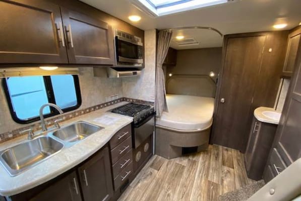 Bekah's Adventurer Class C RV