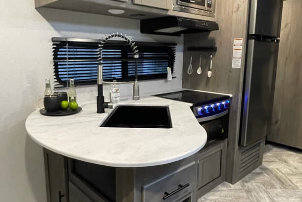 Jay & Cait’s Springdale 27BH Travel Trailer