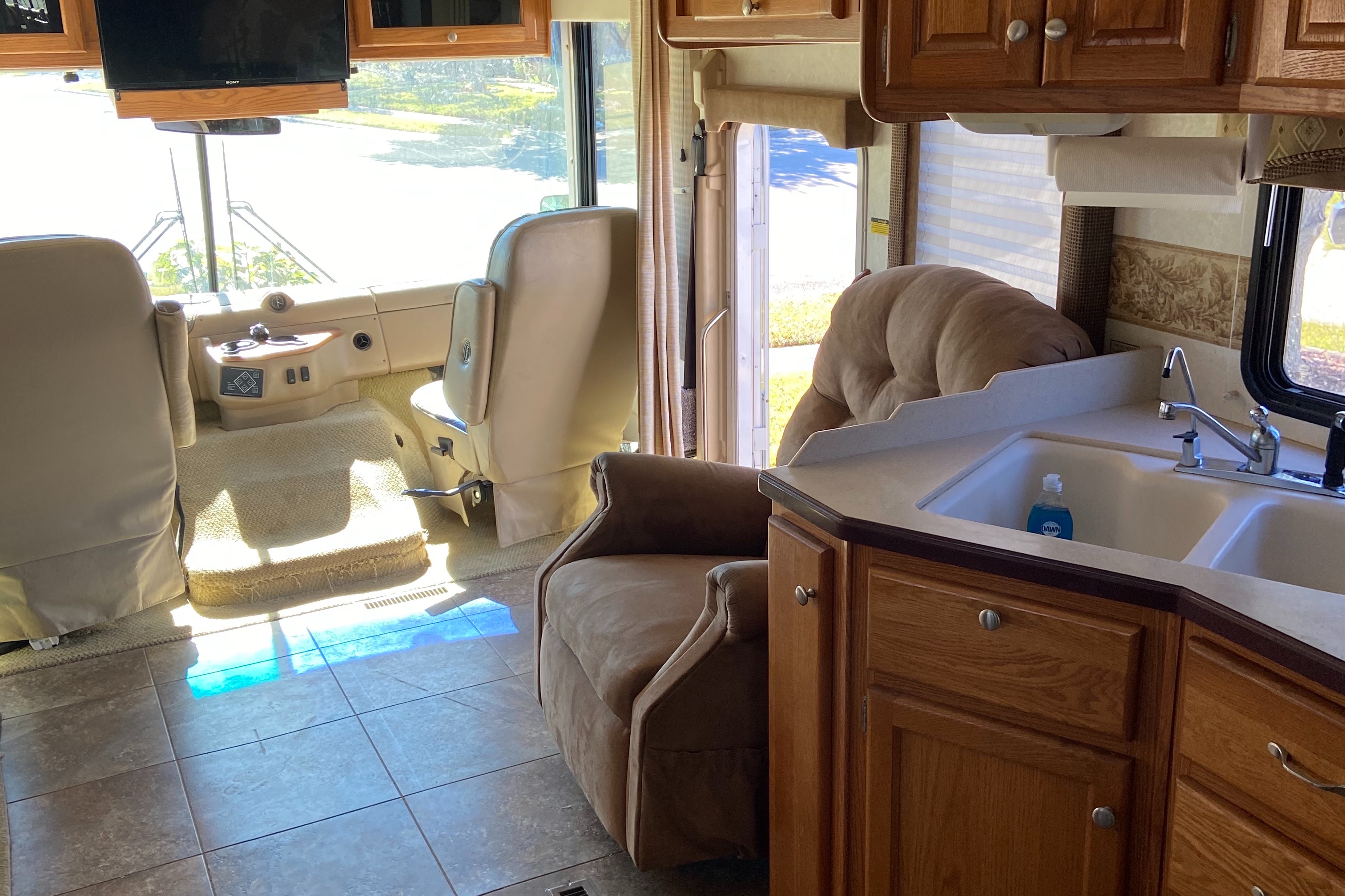 Brian's Damon Intruder Class A