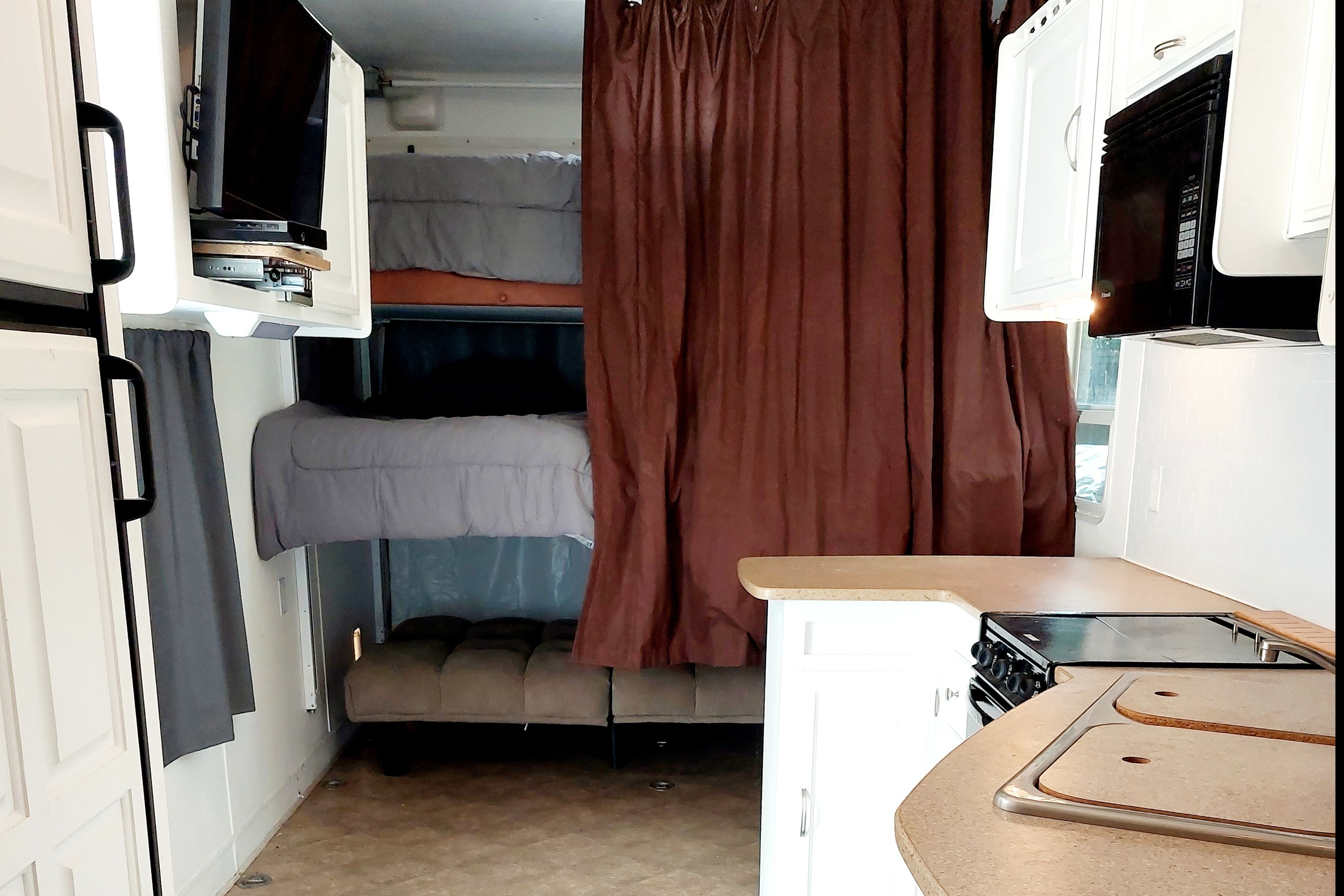 Family Fun Toy Hauler, Great for Hunting, Glamping and Get-Togethers!