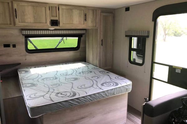 ZZ’s KZ Escape Travel Trailer