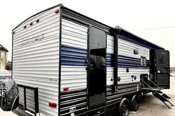 Fully Involved Trailer Rentals 2021 Grey Wolf Bunkhouse